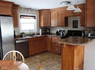 732 Upper St, Turner, ME 04282