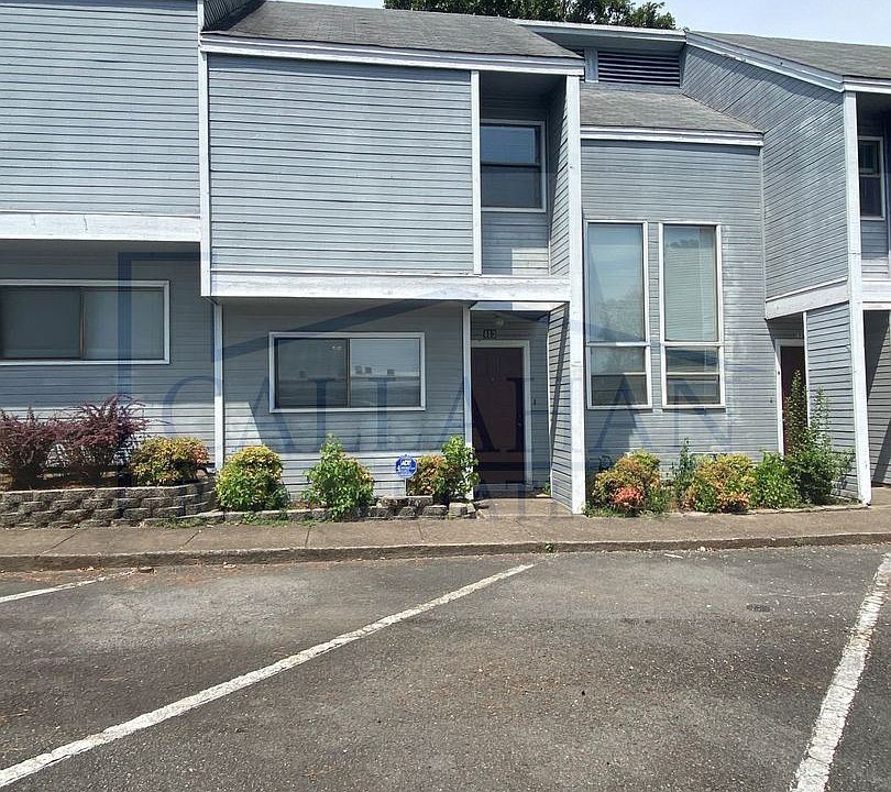 1st image of 413 Shadow Oaks Dr