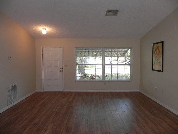 4th image of 5132 Castile Way S