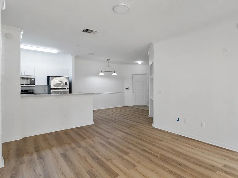 3599 Conroy Rd #1-915 — Photo 6