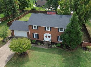 8999 Hickory Ln, Newburgh, IN 47630