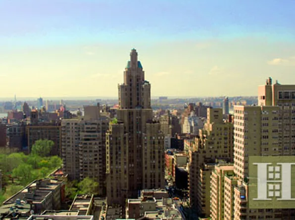 60 East 8th Street image 1 of 3
