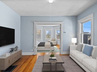 25 Crescent St, Swampscott, MA 01907