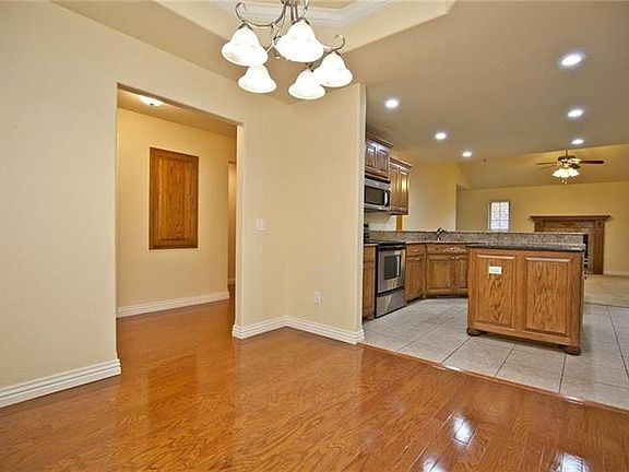 4th image of 12 Lockton Dr