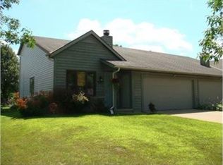 3053 Wedge Ct, Green Bay, WI 54313