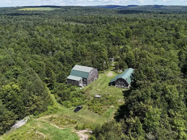 88 Hanson Road, China, ME 04358