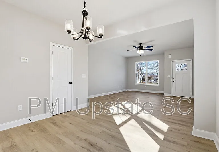 107 Virginia Ave — Photo 8