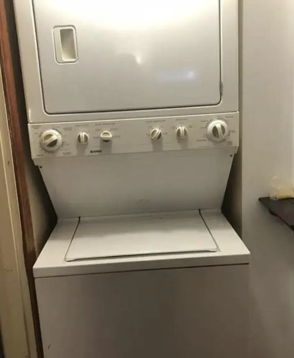 1 bed, $2,000 — Photo 1