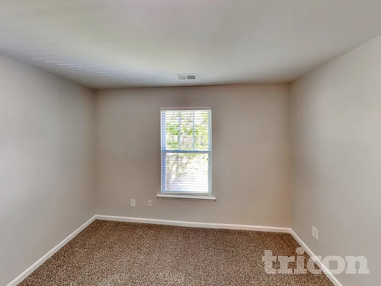34 Crescent Woode Dr — Photo 9