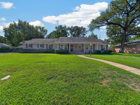 909 John St, Jacksonville, TX 75766