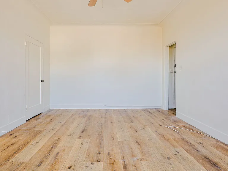 103 S Edgemont St — Photo 10