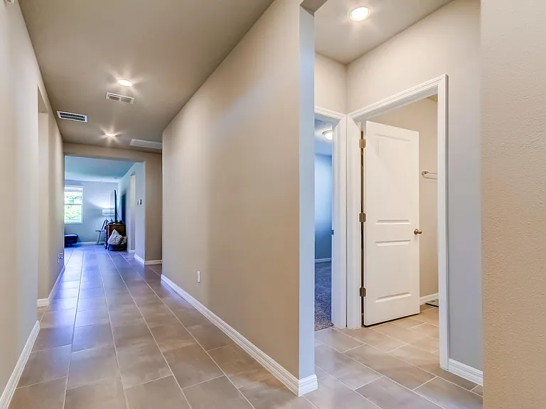 3051 Forrest Plum Ct — Photo 4