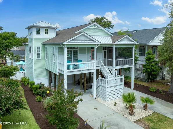 123 NE 24th Street, Oak Island, NC 28465