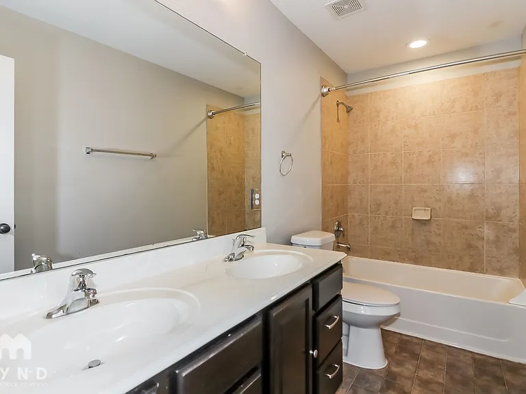 11018 Tipton Oaks Dr — Photo 13