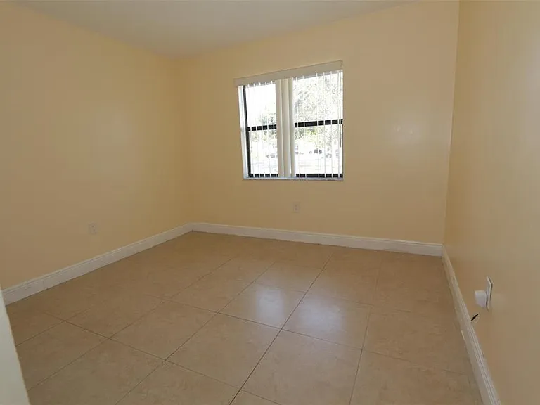 2987 NW 110th Ave — Photo 10