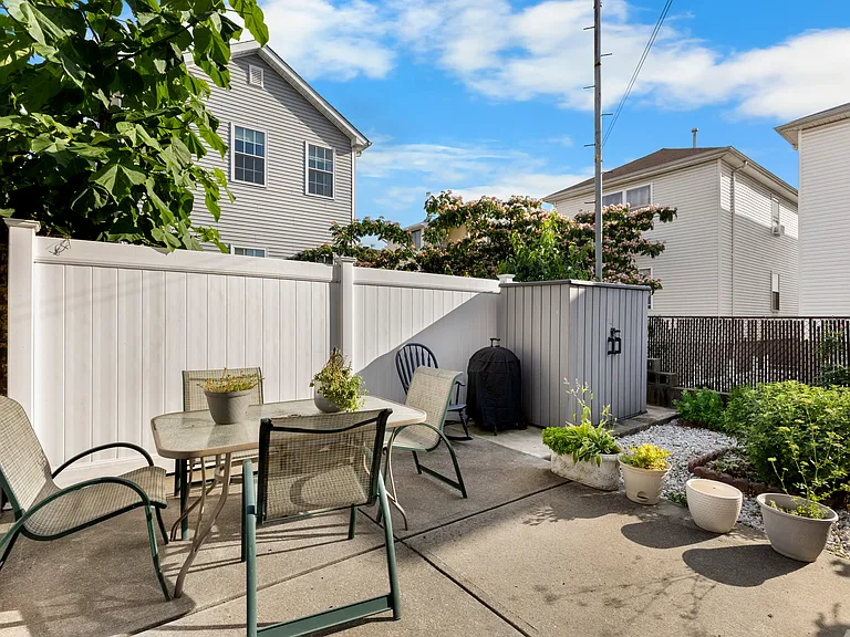 109 Cross St #1 — Photo 12