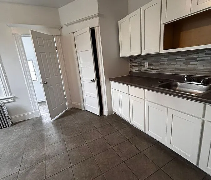 8 Riverview Pl — Photo 1