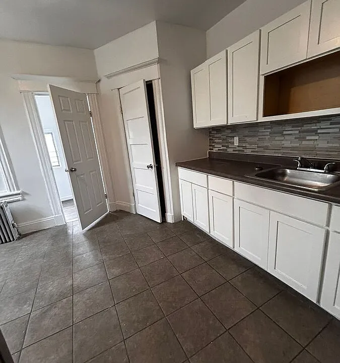 8 Riverview Pl