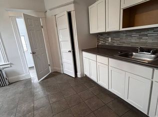 8 Riverview Pl, Yonkers, NY 10701