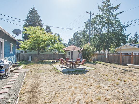 3rd image of 7422 S Wapato St