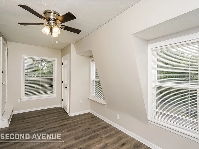 916 Fairbanks Ave — Photo 8