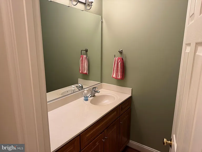 615 Strandhill Ct — Photo 9