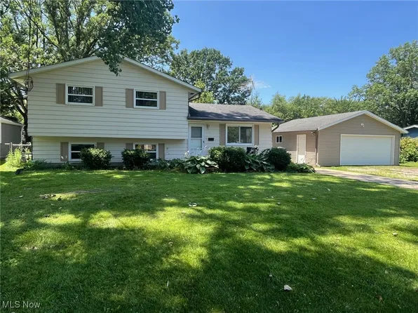 6048 Cornell Blvd, North Ridgeville, OH 44039