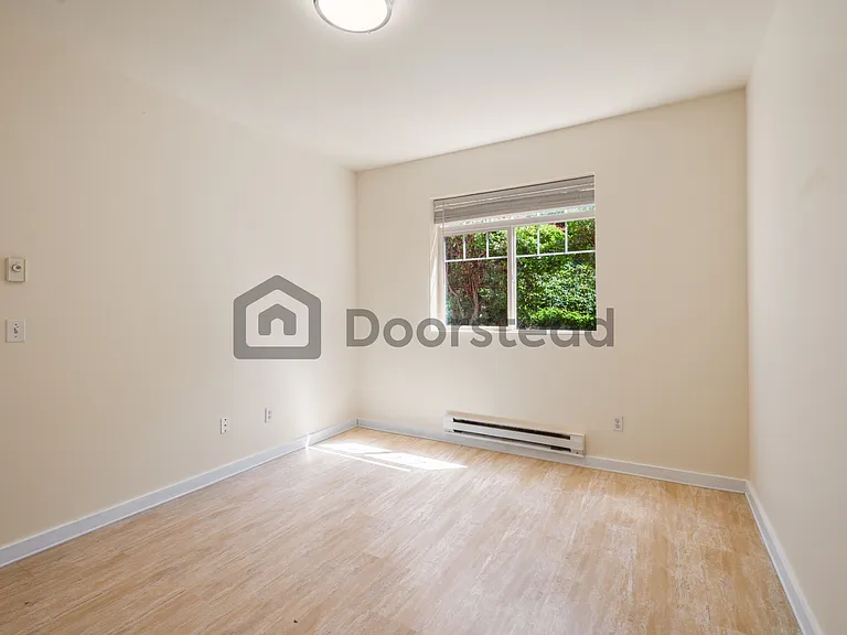 18930 Bothell Everett Hwy #H103 — Photo 10