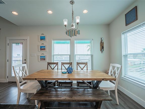 5th image of 109 Copano Cove Rd