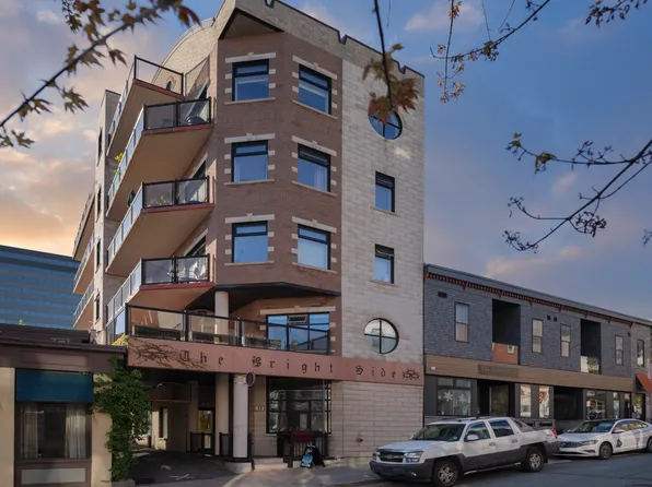 17 Portland St #202, Halifax, NS B2Y 1H1