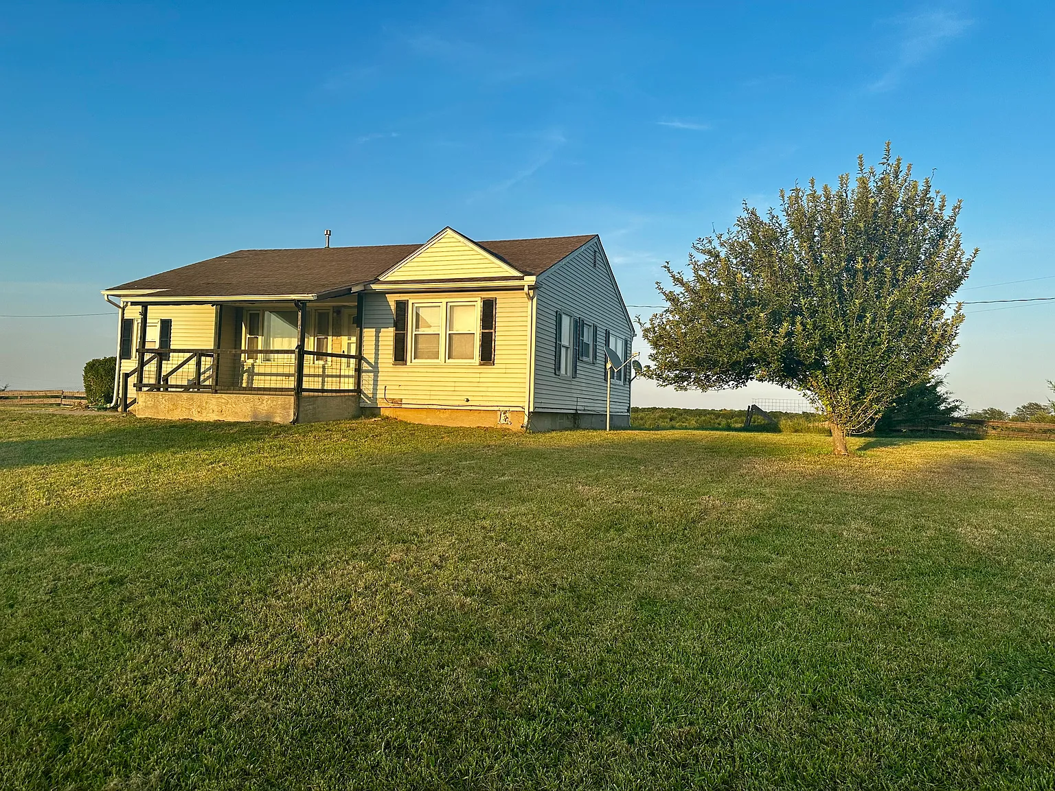 3 bed, 1142 sqft, $1,800 — Photo 1