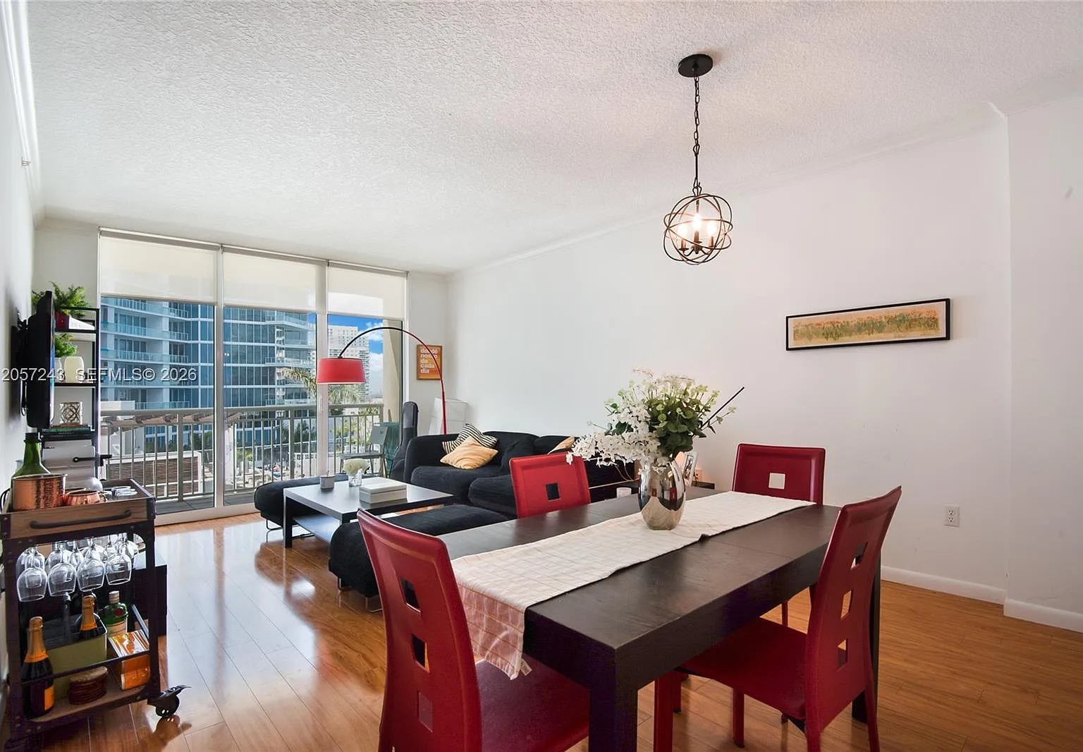 Cite Condo — Photo 4