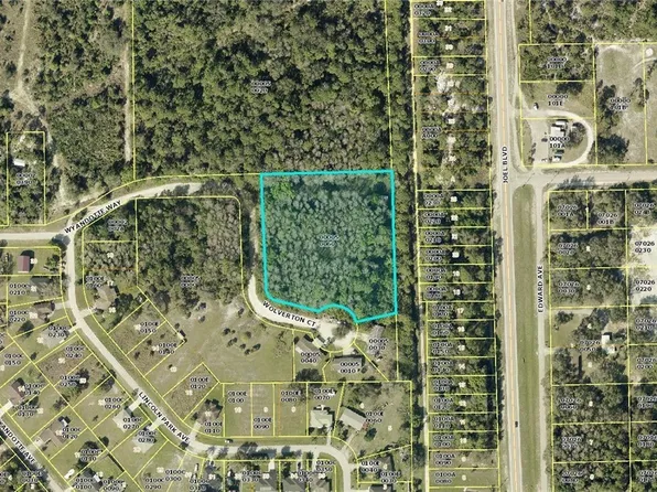 2201 Wyandotte Ave, Alva, FL 33920