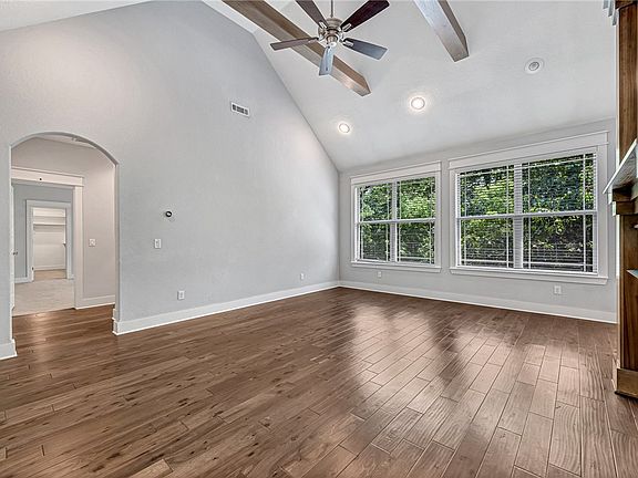 5th image of 2202 NW Small Oaks St