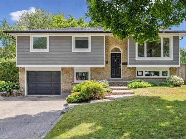 132 Osborne Cres, Oakville, ON L6H 1G1