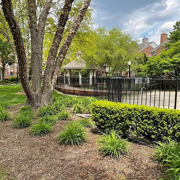 1572 Maryland Club Dr — Photo 3