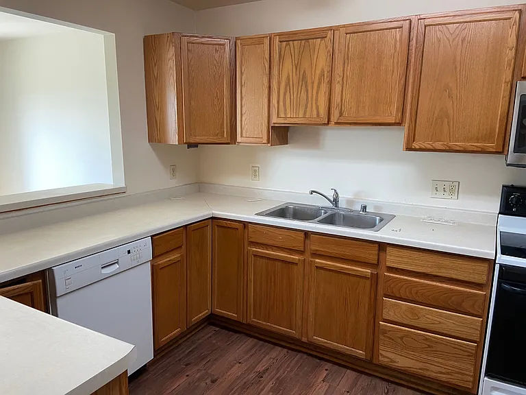 514 N Westmount Dr #1 — Photo 9