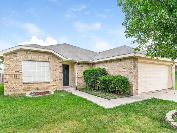 813 Edgehill Rd, Burleson, TX 76028