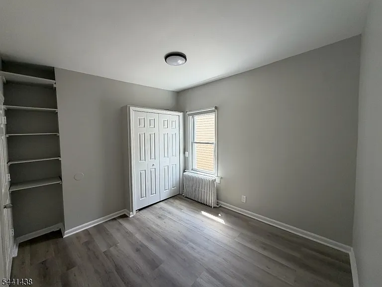 212 Beacon Ave — Photo 8