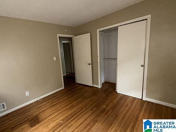 4th image of 1132 Linwood St