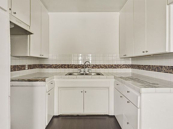 4th image of 440 N Garfield Ave
