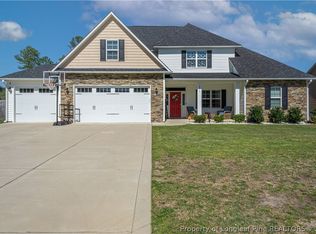 4813 McKinnon Farm Rd, Fayetteville, NC 28304