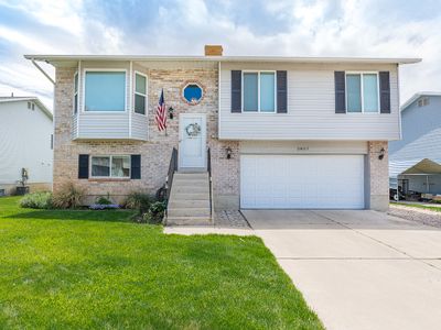 2857 W 5975 S, Roy, UT, 84067