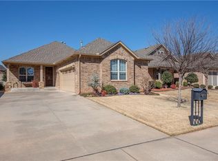 2109 Turtle Creek Dr, Norman, OK 73071