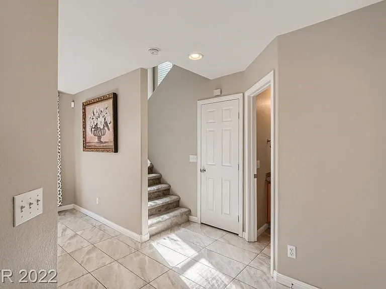 10344 Missouri Meadows St — Photo 12