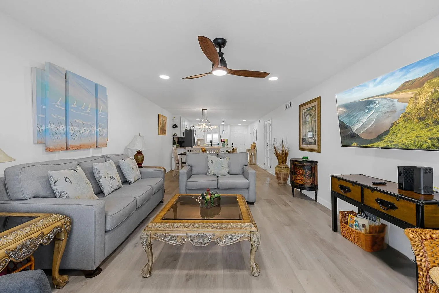 2 bed, 2.0 bath, $5,656 — Photo 3