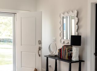 10 Wapping Rd, Portsmouth, RI 02871