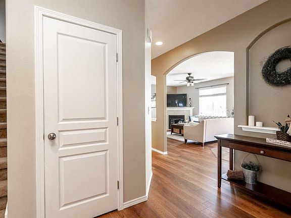4th image of 5704 Maryhill Ln