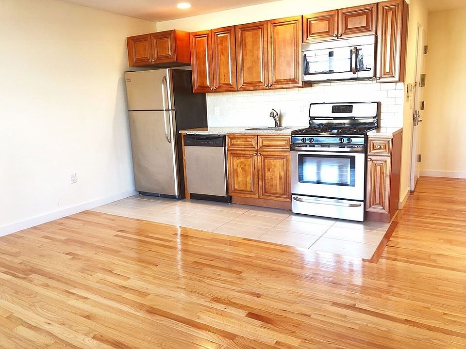 1st image of 14-34 31st Ave #5C