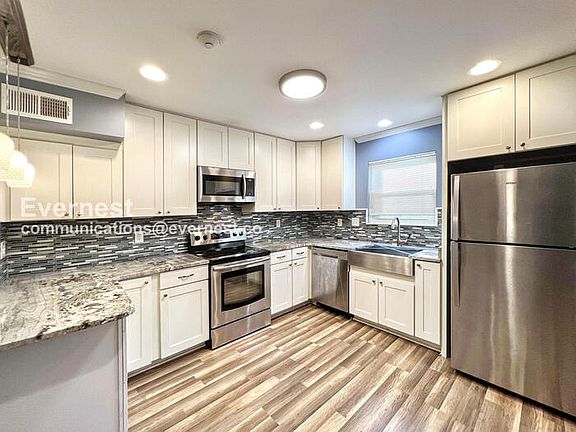3rd image of 3539 Galloway Ave